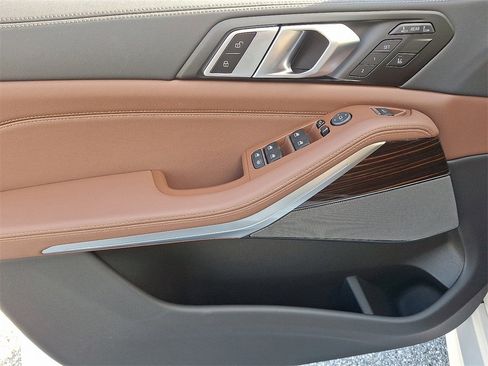 New 2026 BMW X7 xDrive40i w/ M Sport Package image 10