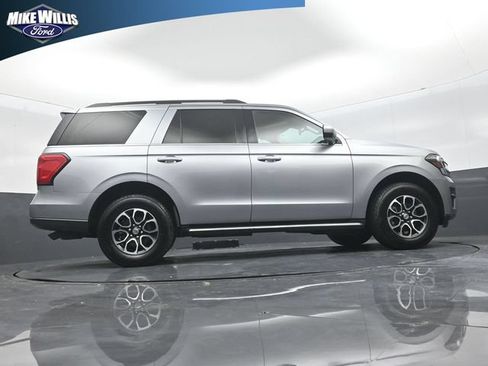 Used 2023 Ford Expedition XLT RWD image 24