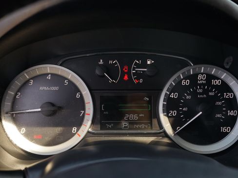 Used 2015 Nissan Sentra SR w/ SR Premium Package FWD image 19