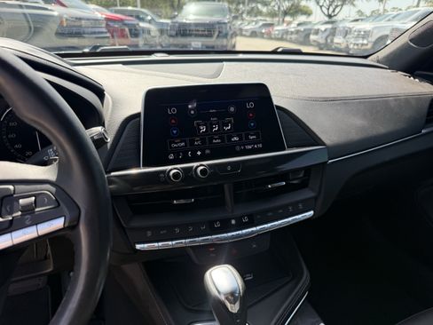 Used 2023 Cadillac CT4 Luxury RWD image 19