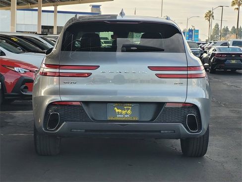 Used 2025 Genesis GV70 2.5T image 5