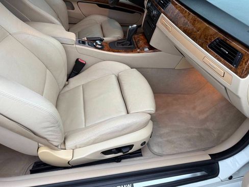 Used 2007 BMW 335i Convertible image 31