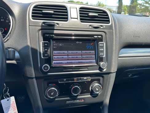 Used 2014 Volkswagen Golf TDI FWD image 20