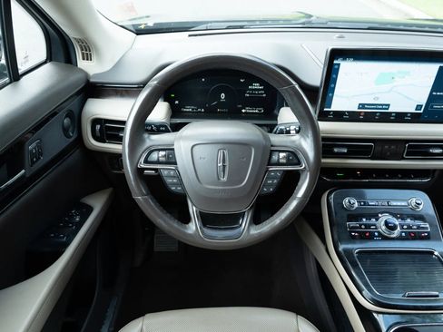Used 2021 Lincoln Nautilus Reserve FWD image 23