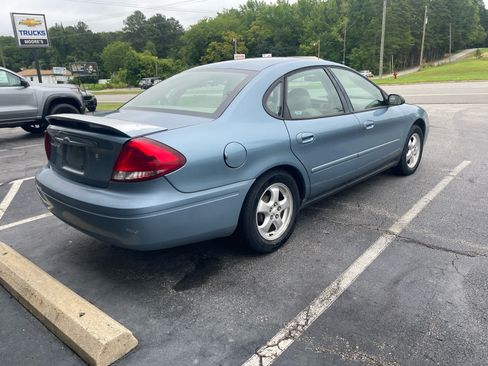 Used 2005 Ford Taurus SE FWD image 7