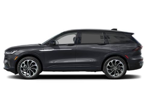 New 2026 Lincoln Nautilus Reserve AWD/4WD image 2