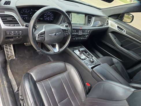 Used 2018 Genesis G80 3.3T Sport RWD image 12