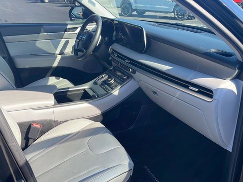 Used 2025 Hyundai Palisade SEL FWD image 29