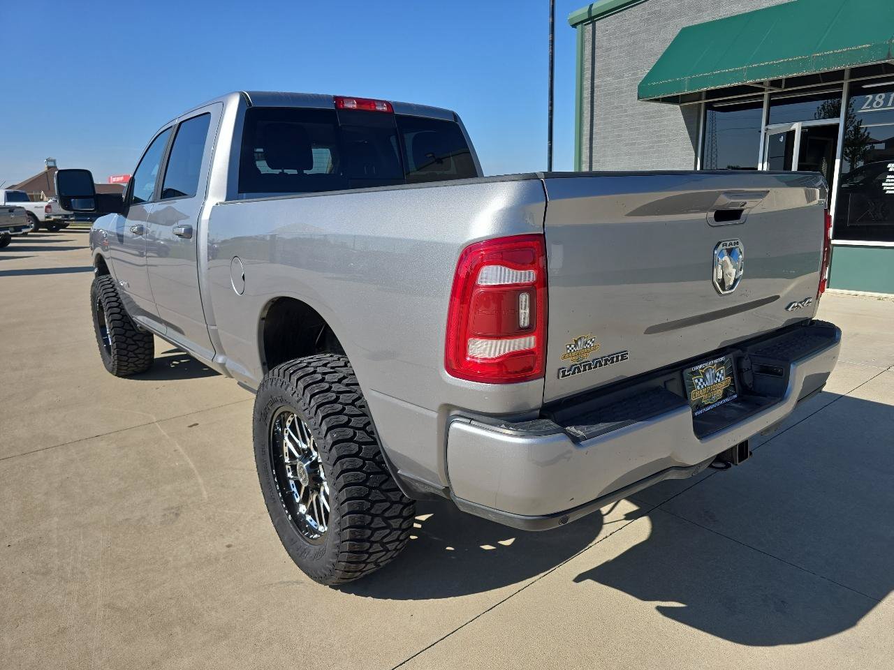 Used 2024 RAM 2500 Laramie AWD/4WD image 3