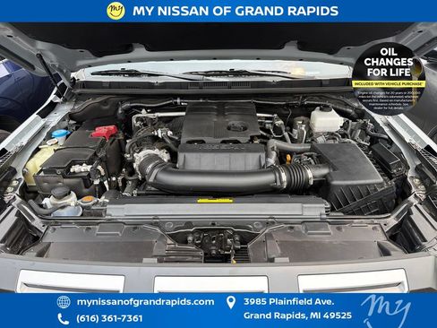 Used 2025 Nissan Frontier PRO-4X w/ Interior Protection Package AWD/4WD image 29