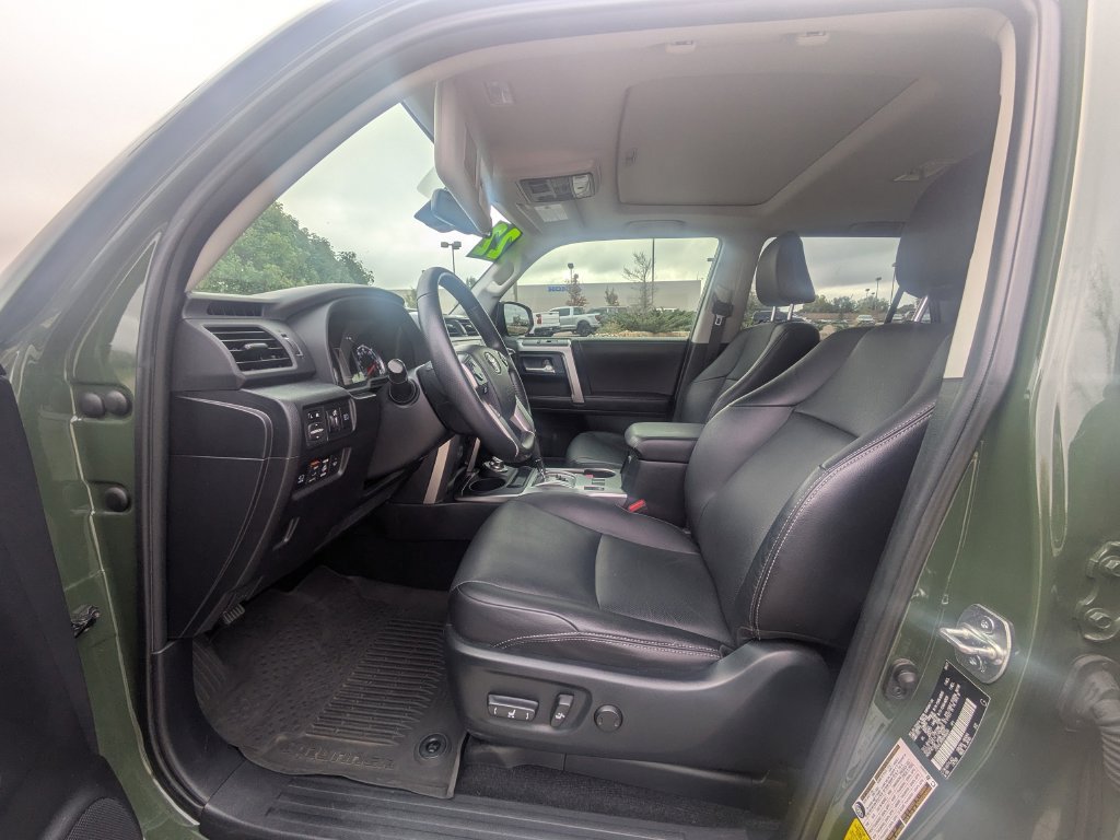 Used 2022 Toyota 4Runner Limited AWD/4WD image 13