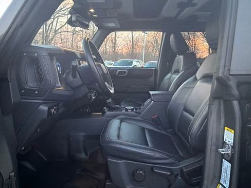Used 2025 Ford Bronco Badlands AWD/4WD image 38