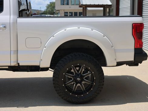 Used 2018 Ford F250 King Ranch w/ King Ranch Ultimate Package AWD/4WD image 13