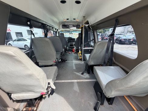 Used 2014 Ford E-250 and Econoline 250 Extended w/ Power Group RWD image 40