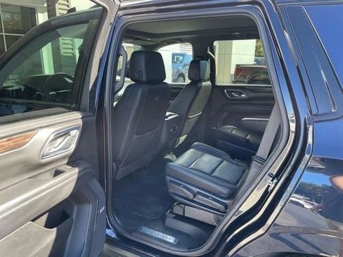 Used 2022 Chevrolet Tahoe Z71 w/ Luxury Package image 22