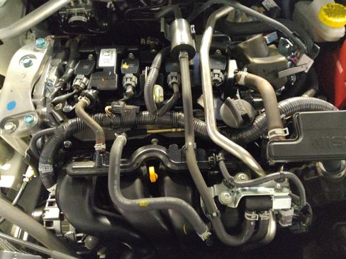 Used 2023 Nissan Sentra SV FWD image 30