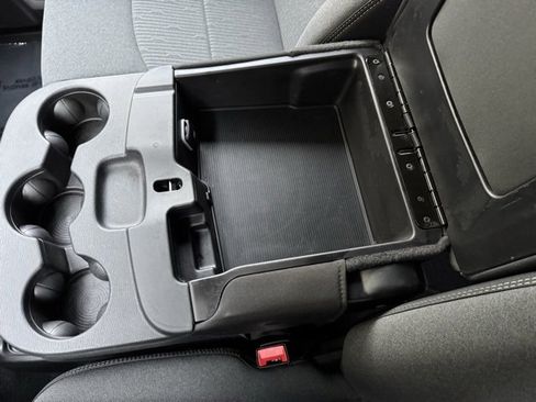 Used 2024 RAM 3500 Tradesman w/ Chrome Appearance Group image 18