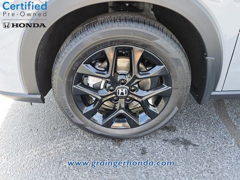 Certified 2025 Honda HR-V Sport image 9