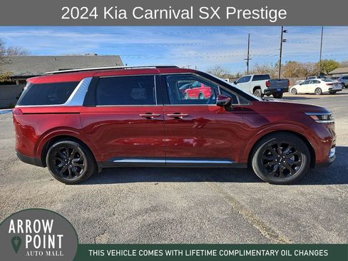 Used 2024 Kia Carnival SX Prestige image 13
