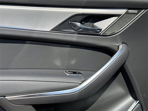 New 2025 Jaguar F-PACE R-Dynamic S image 12