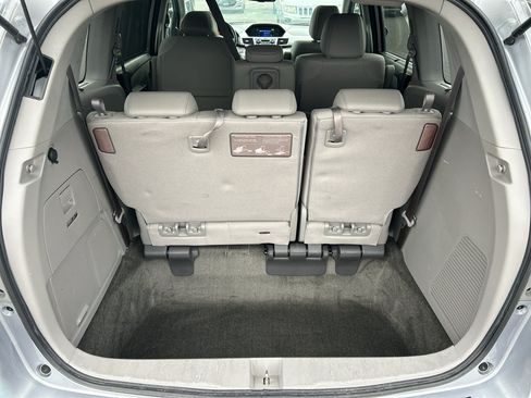 Used 2016 Honda Odyssey Touring Elite image 35