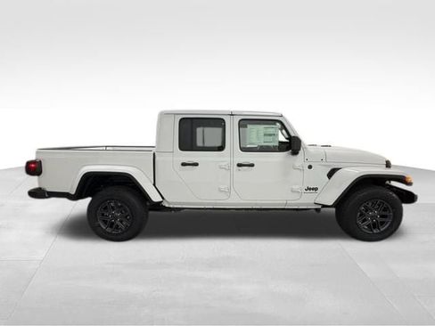 New 2026 Jeep Gladiator Sport image 5