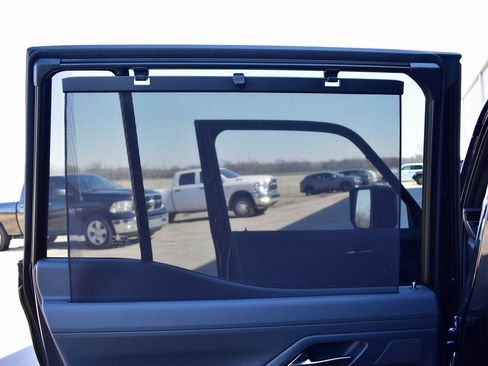 Used 2025 Lexus GX 550 image 21