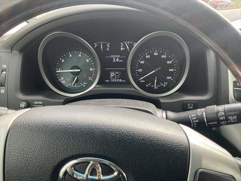 Used 2015 Toyota Land Cruiser AWD/4WD image 31