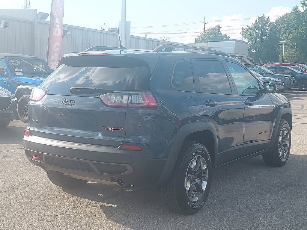 Used 2019 Jeep Cherokee Trailhawk w/ Cold Weather Group AWD/4WD image 7