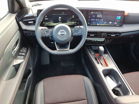 New 2026 Nissan Kicks SR w/ SR Premium Package AWD/4WD image 9