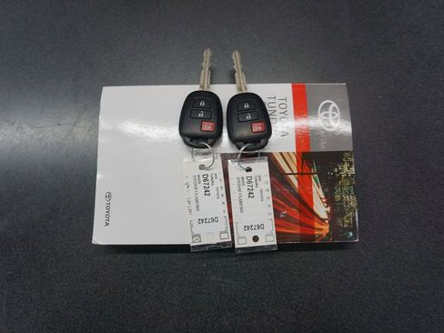 Used 2020 Toyota Tundra SR5 w/ SR5 Upgrade Package AWD/4WD image 16
