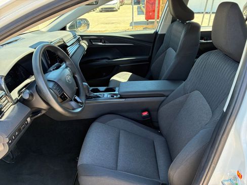 Used 2025 Toyota Camry LE FWD image 22