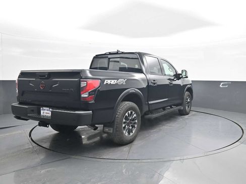Used 2024 Nissan Titan PRO-4X w/ Pro-4x Convenience Package image 8