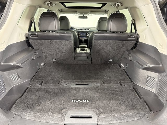Used 2016 Nissan Rogue SL w/ SL Premium Package AWD/4WD image 44