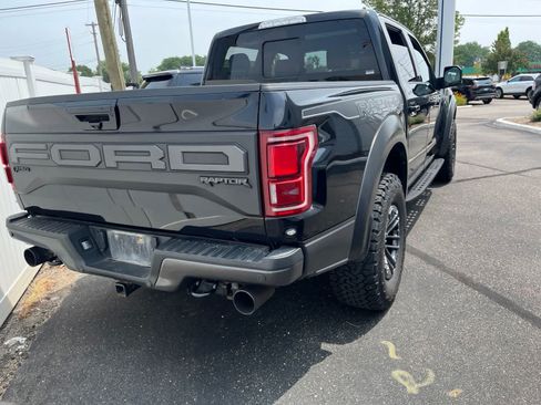 Used 2019 Ford F150 Raptor w/ Equipment Group 802A Luxury AWD/4WD image 14