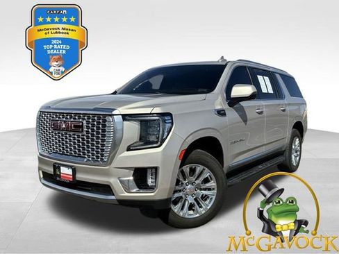 Used 2022 GMC Yukon XL Denali image 1