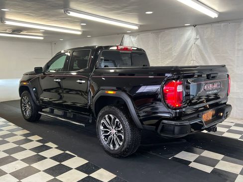 Used 2025 GMC Canyon Denali AWD/4WD image 13