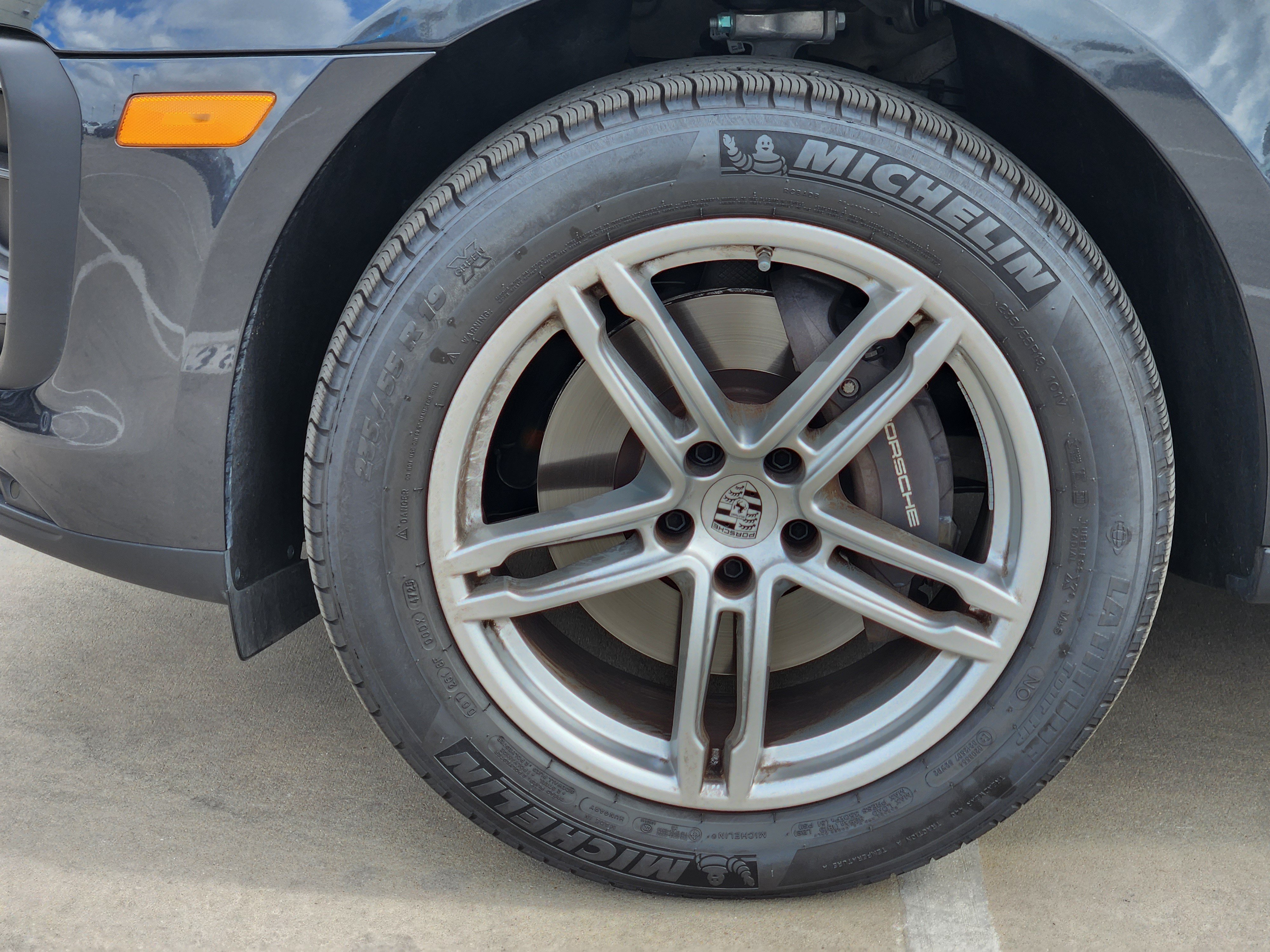 Certified 2026 Porsche Macan AWD/4WD image 14
