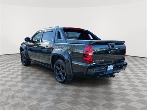Used 2013 Chevrolet Avalanche LTZ image 5