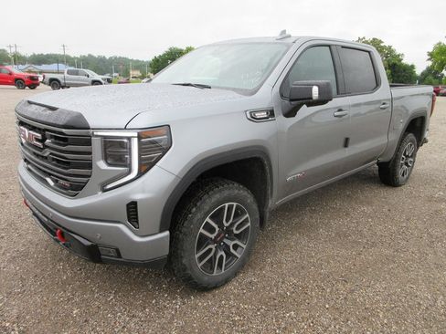 New 2026 GMC Sierra 1500 AT4 w/ AT4 Premium Package AWD/4WD image 10