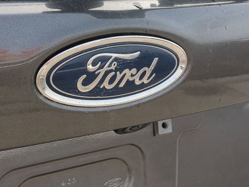 Used 2017 Ford Focus Titanium image 14