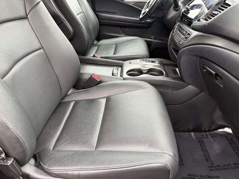 Used 2021 Honda Pilot Special Edition image 9