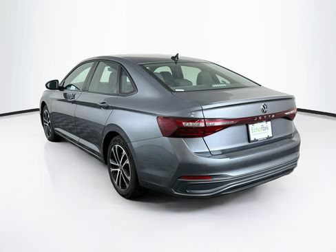 Used 2025 Volkswagen Jetta Sport FWD image 5