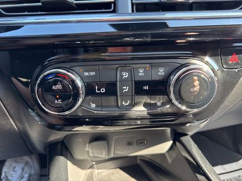 New 2026 Chevrolet Trax ACTIV w/ Sunroof Package FWD image 27