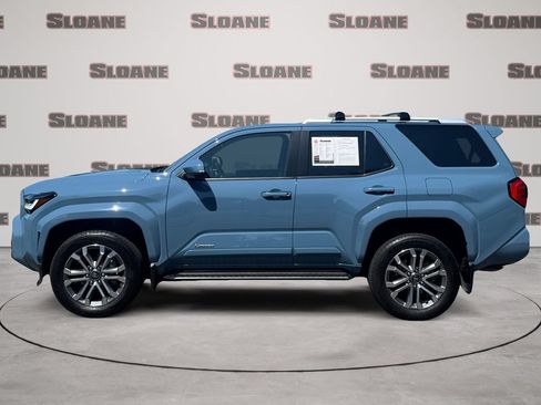 Used 2025 Toyota 4Runner Limited AWD/4WD image 2