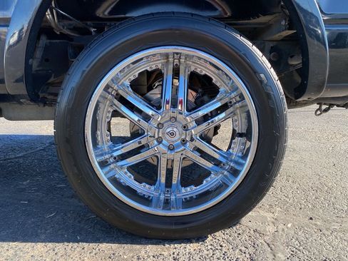 Used 2005 Ford F150 Lariat image 16