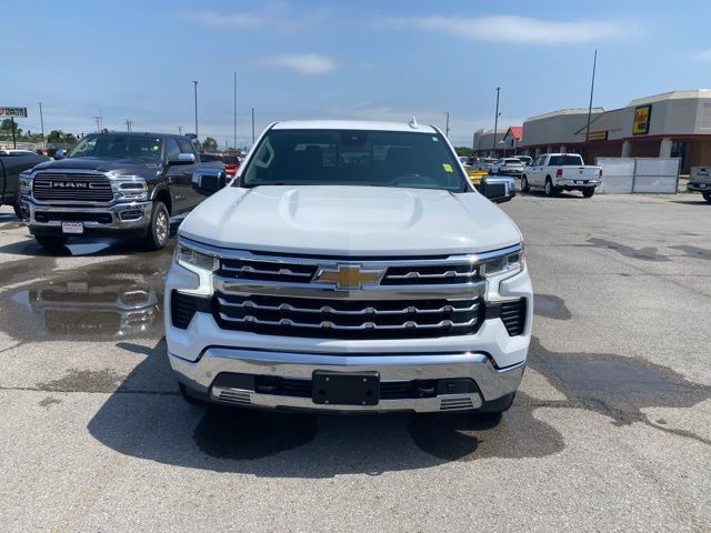 Used 2022 Chevrolet Silverado 1500 LTZ AWD/4WD image 9