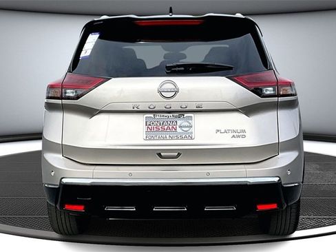 New 2026 Nissan Rogue Platinum image 4