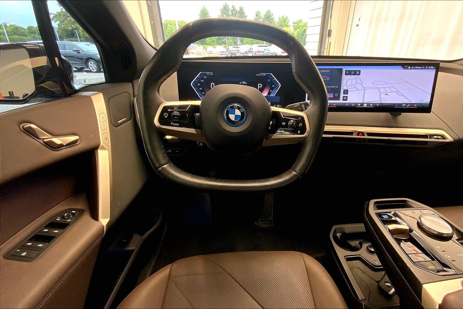 Used 2024 BMW iX xDrive50 w/ Sport Package AWD/4WD image 13