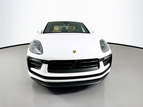 Used 2025 Porsche Macan image 6